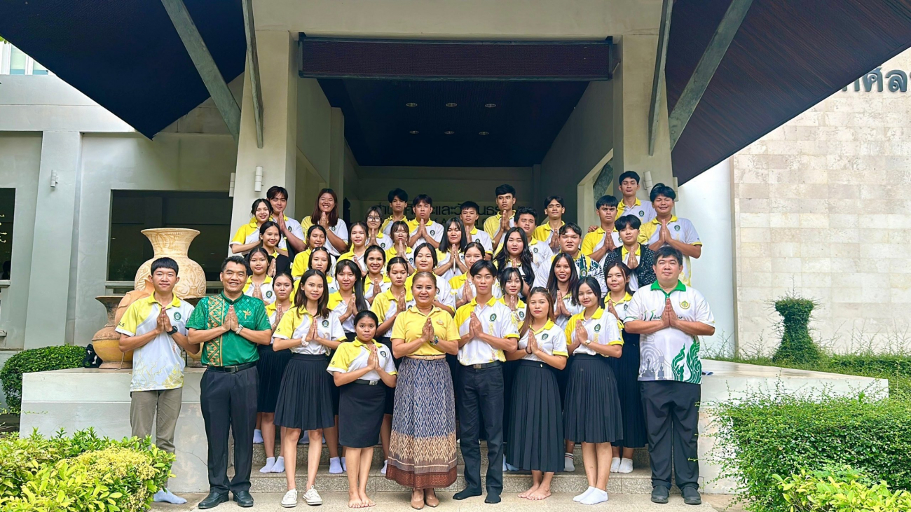 LINE_ALBUM_อบรมมารยาทไทย ครั้งที่ 3_240725_2