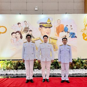LINE_ALBUM_23768_250801_7
