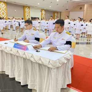 LINE_ALBUM_3869_260803_26